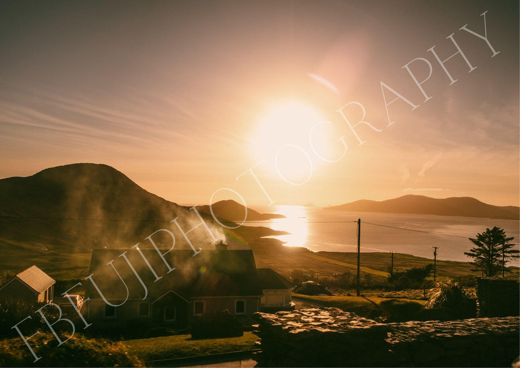 Mystische irische Küste bei Sonnenuntergang – Fine Art Fotografie | Natur- & Küstenlandschaft als Wandbild