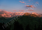 Alpenglühen Fotodruck | Sonnenuntergang über den Bergen | Landschaftsbild Alpen in Rosa & Gold | Panorama Wandbild Natur